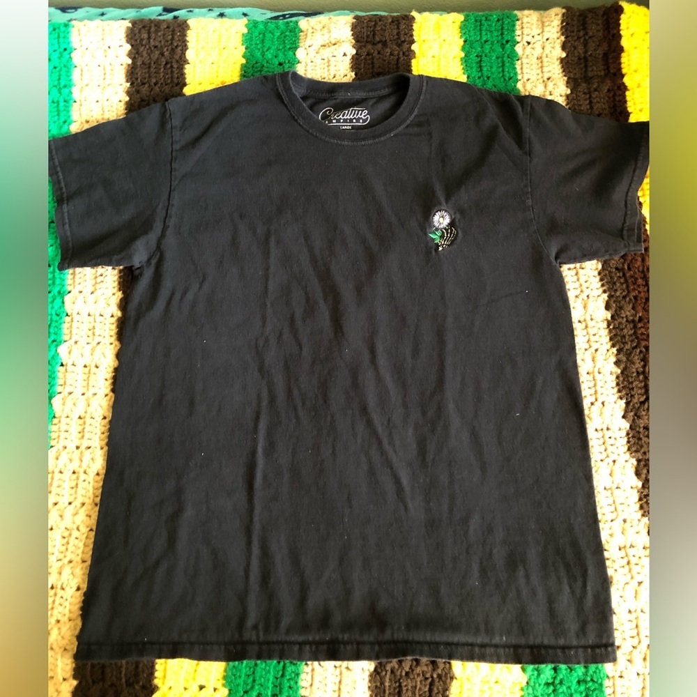 Creative Black t-shirt skeleton hand theme Men large